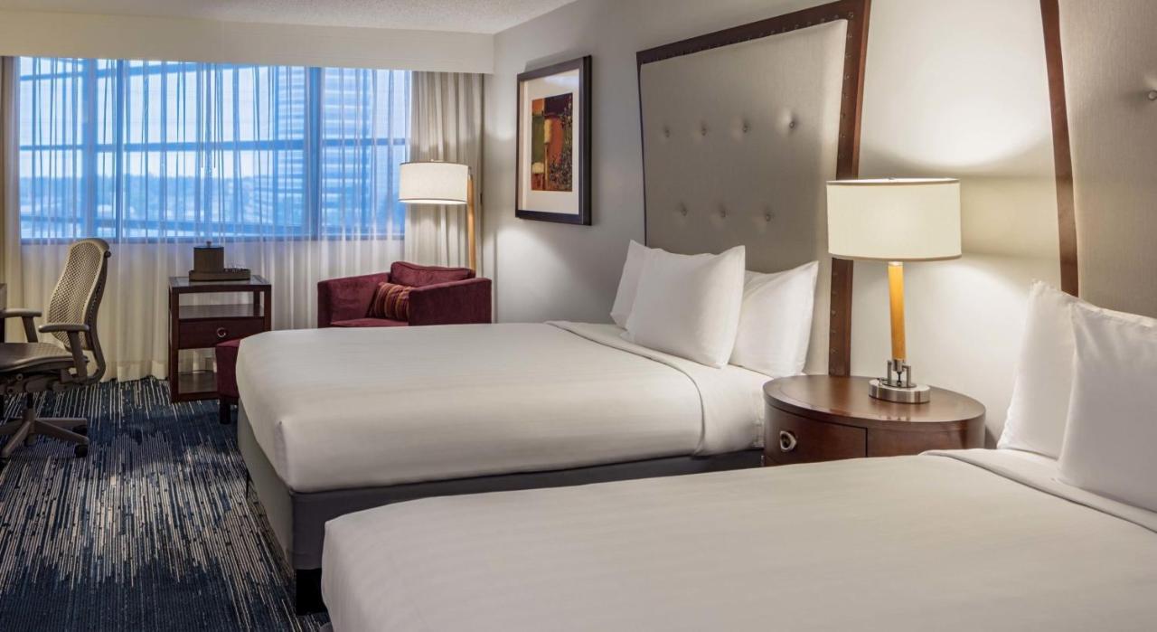 Sonesta Hotel Houston Iah Airport Exterior photo